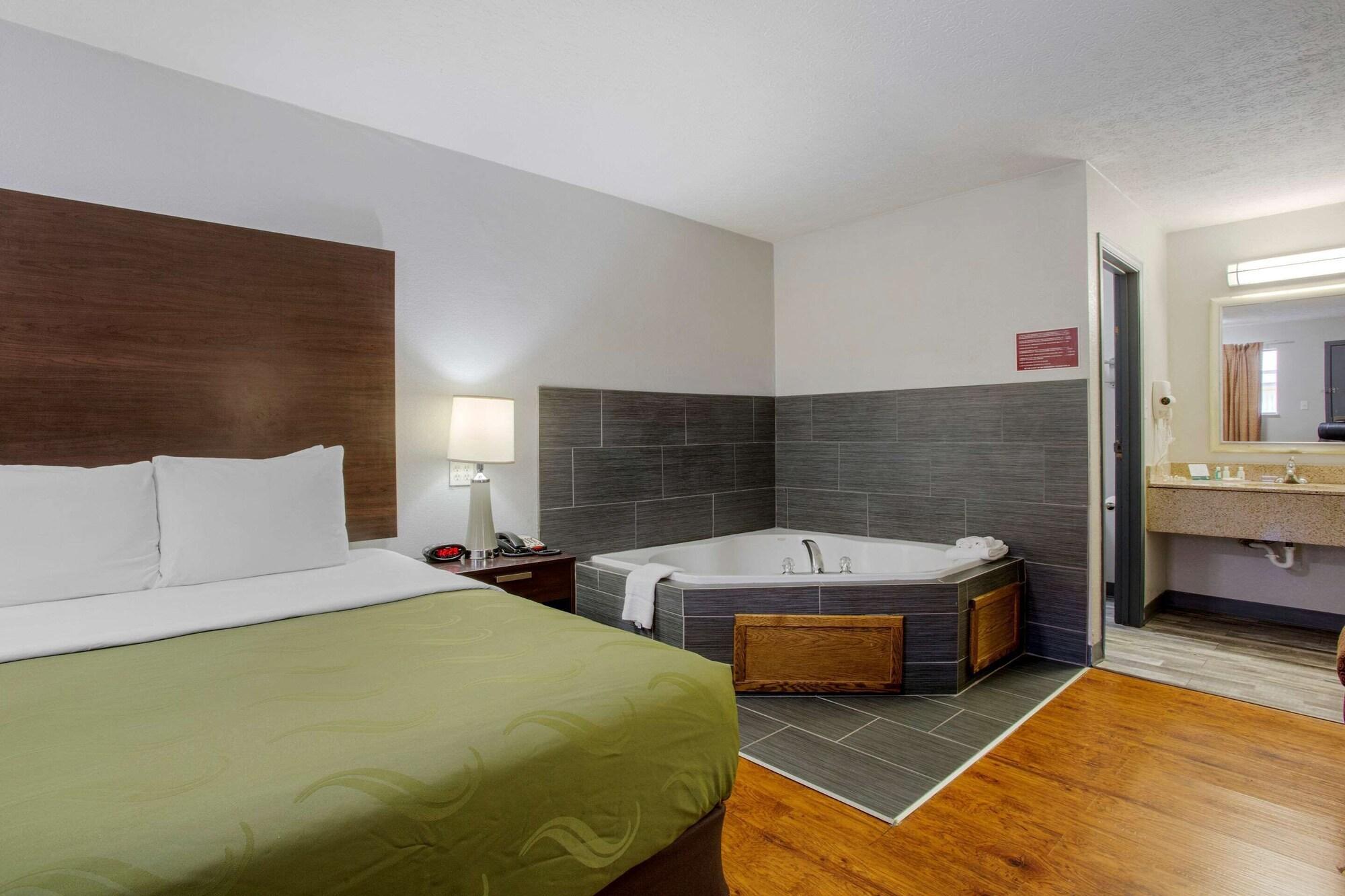 Quality Inn Columbus-East Ngoại thất bức ảnh